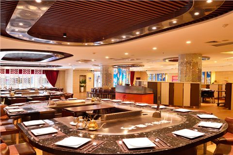 创绿巨轮异形铁板烧设备